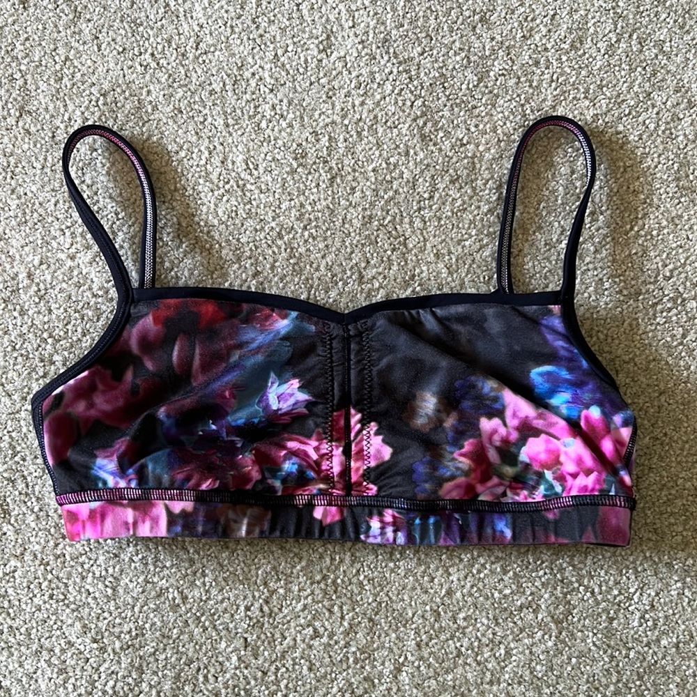 Lululemon bra